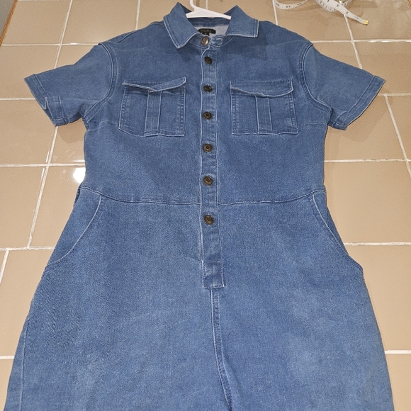 70's style stretchy denim Button Front Romper. Size Medium. - Picture 4 of 6